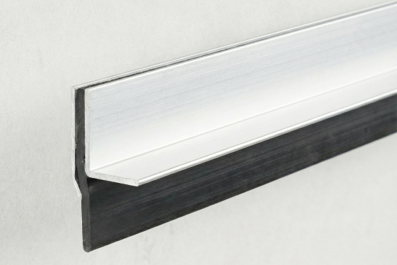 掻き取り・シール材